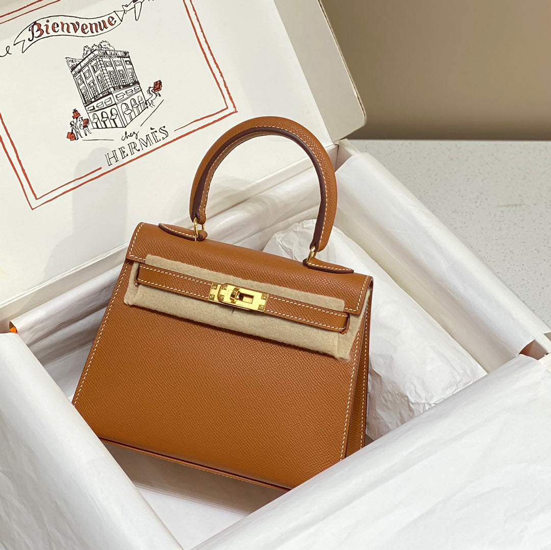 HERMES KELLY MINI 20 BAG IN BRONZE BROWN CALFSKIN WITH GOLD HARDWARE
