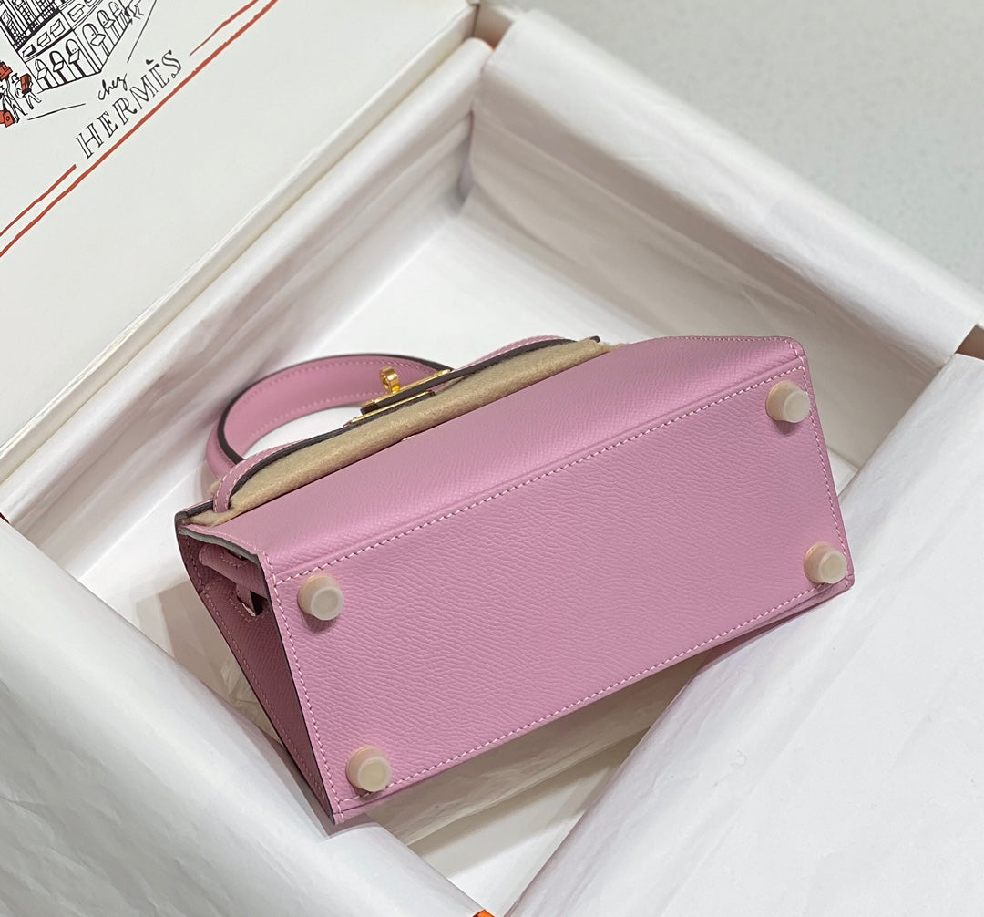 HERMES KELLY MINI 20 BAG IN BABY PINK CALFSKIN WITH GOLD HARDWARE