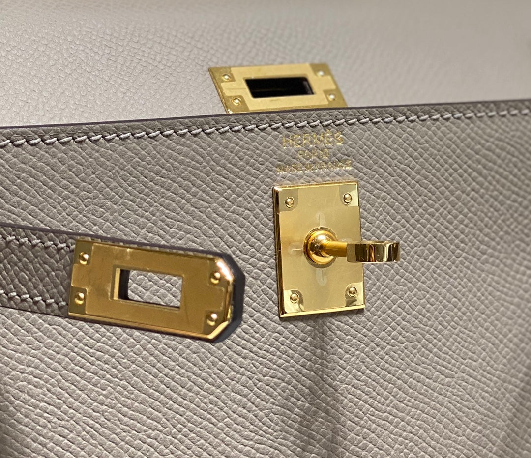 HERMES KELLY MINI 20 BAG IN LIGHT BROWN CALFSKIN WITH GOLD HARDWARE