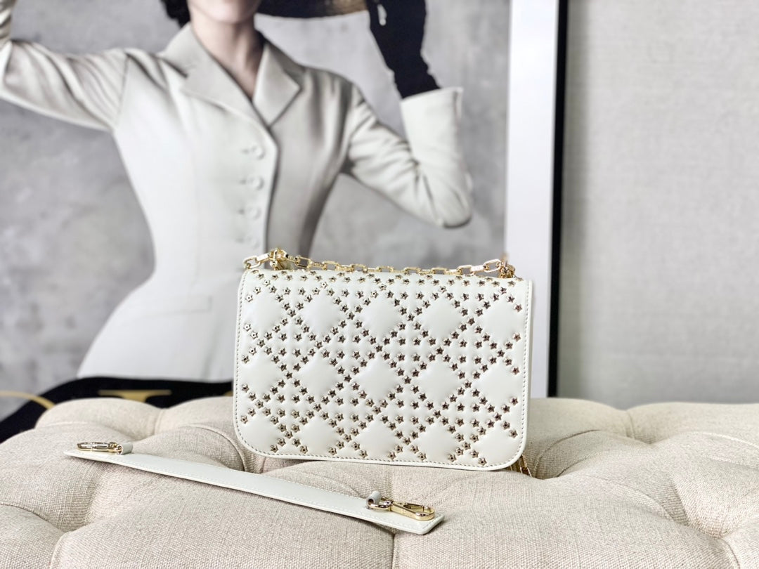 DIOR LIMITED BAG 21 IN WHITE LAMBSKIN