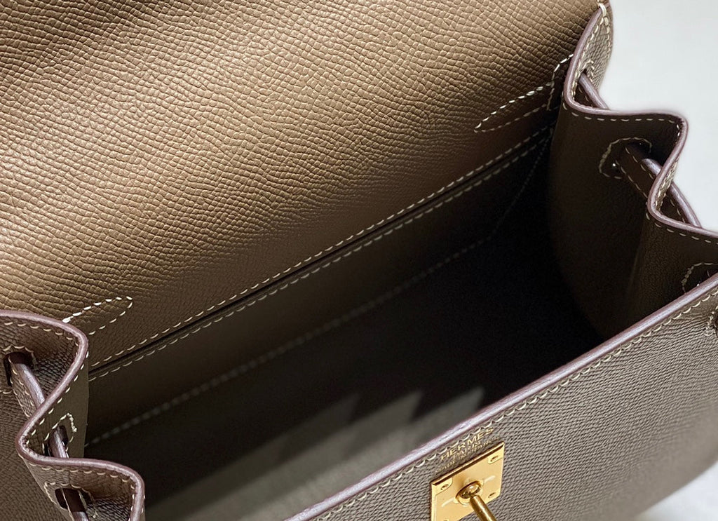 HERMES KELLY MINI 20 BAG IN MEDIUM BROWN CALFSKIN WITH GOLD HARDWARE
