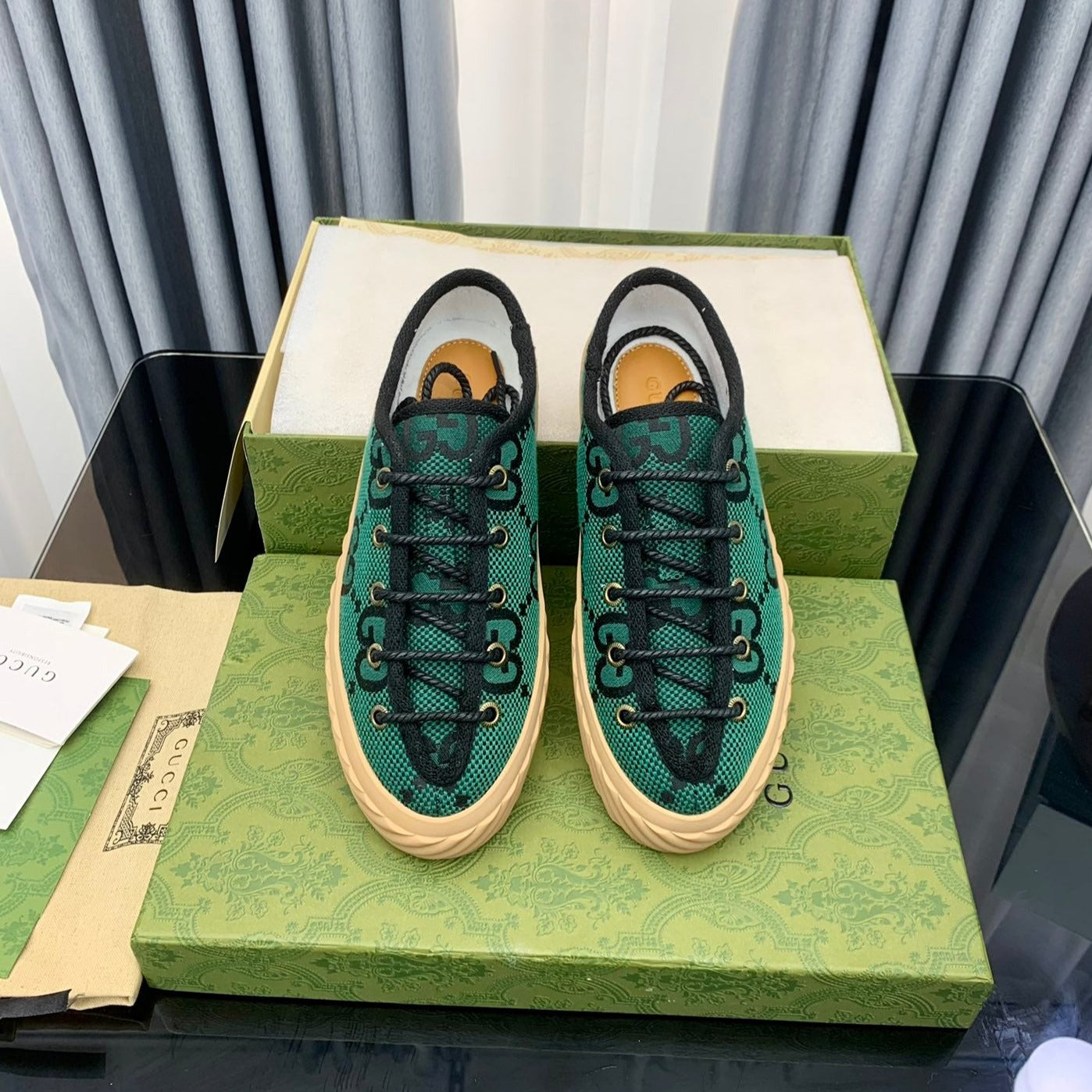 GUCCI UNIQUE SNEAKER THICK-SOLE CASTLETON GREEN CANVAS