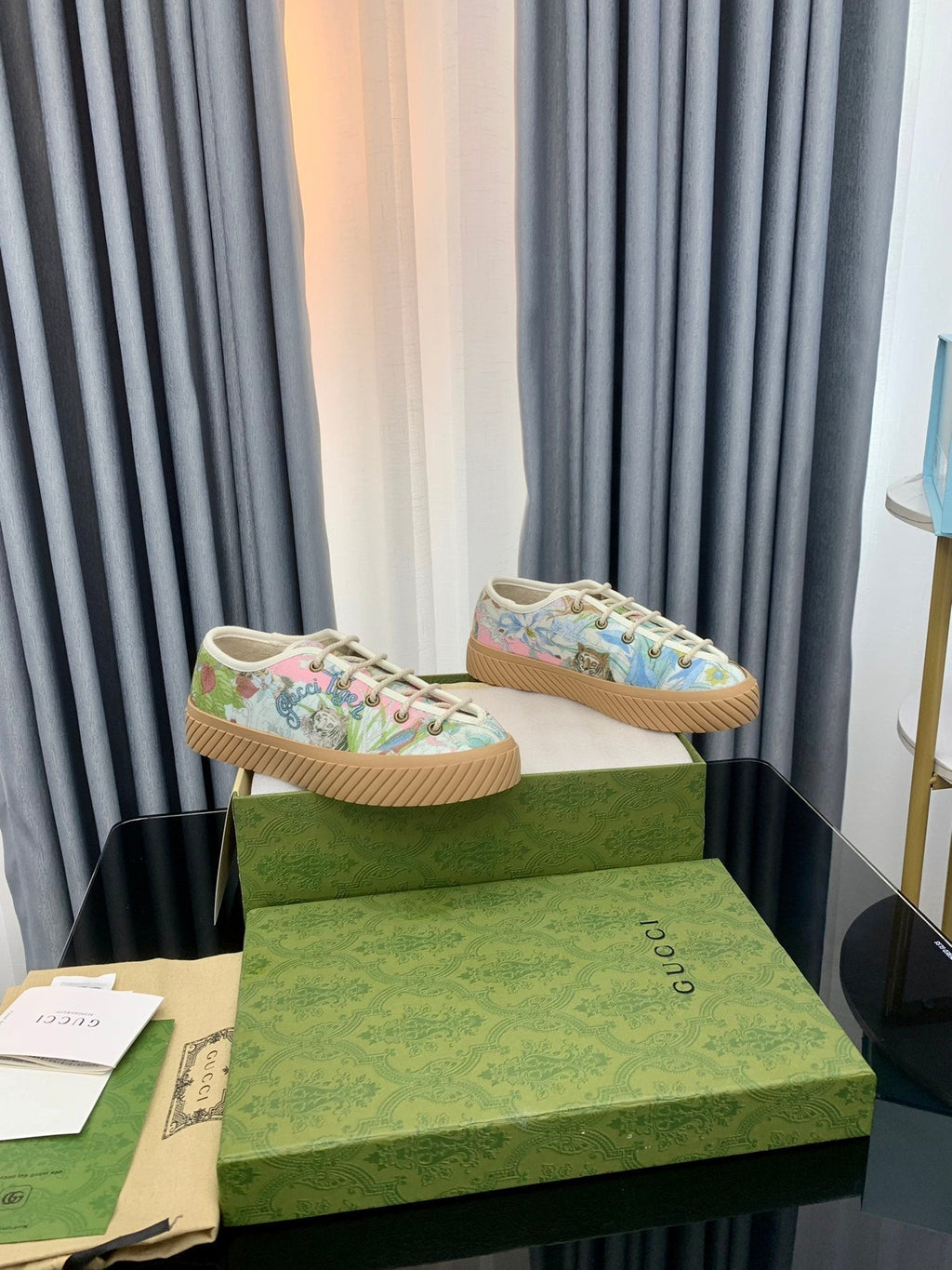 GUCCI UNIQUE SNEAKER THICK-SOLE GRASS MOTIF CANVAS