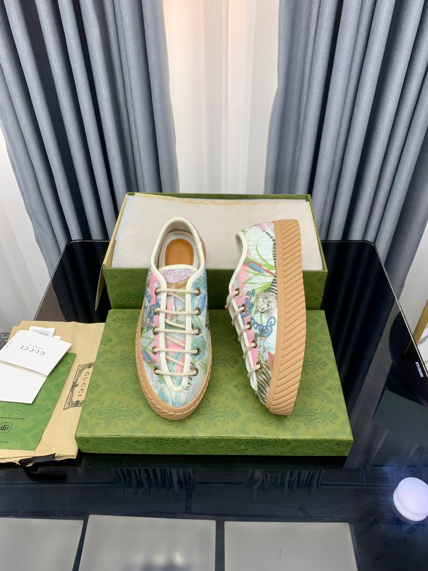 GUCCI UNIQUE SNEAKER THICK-SOLE GRASS MOTIF CANVAS
