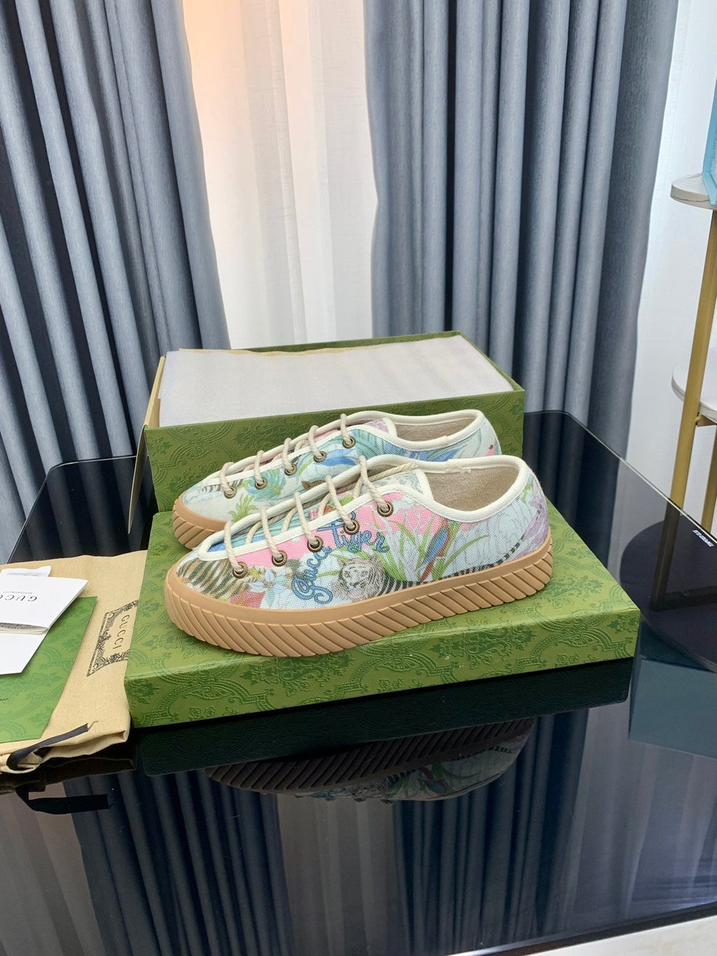GUCCI UNIQUE SNEAKER THICK-SOLE GRASS MOTIF CANVAS