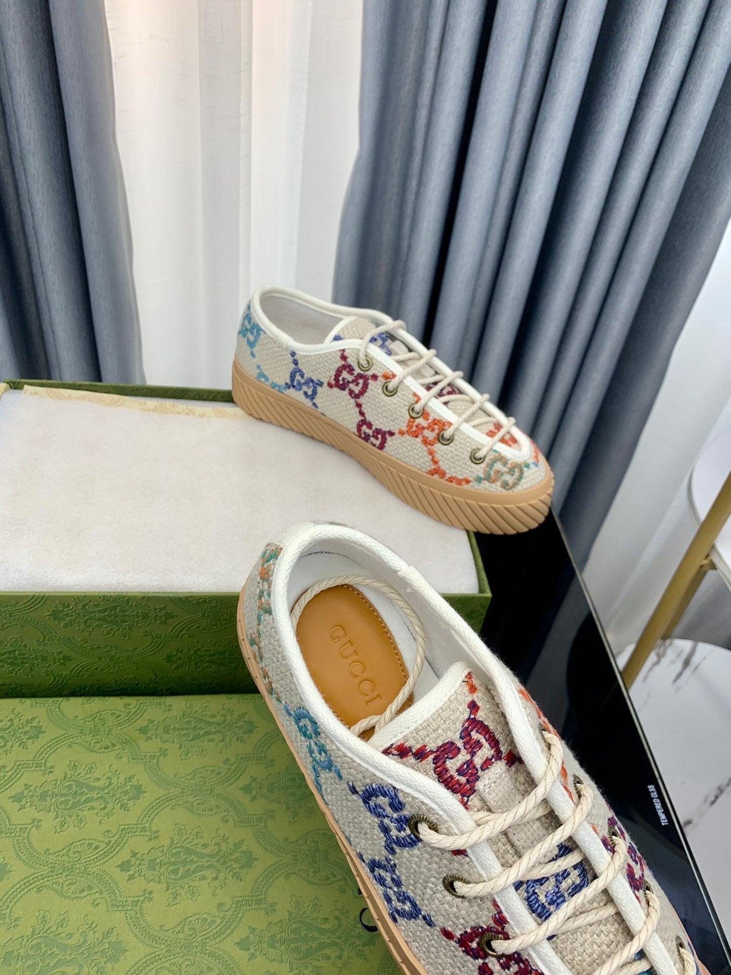 GUCCI UNIQUE SNEAKER THICK-SOLE BEIGE CANVAS WITH PATTERN