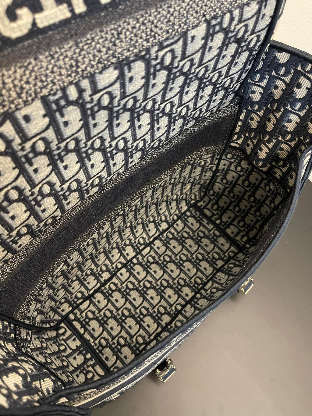 DIOR MEDIUM 28 CAMP BAG IN BLUE OBLIQUE EMBROIDERY