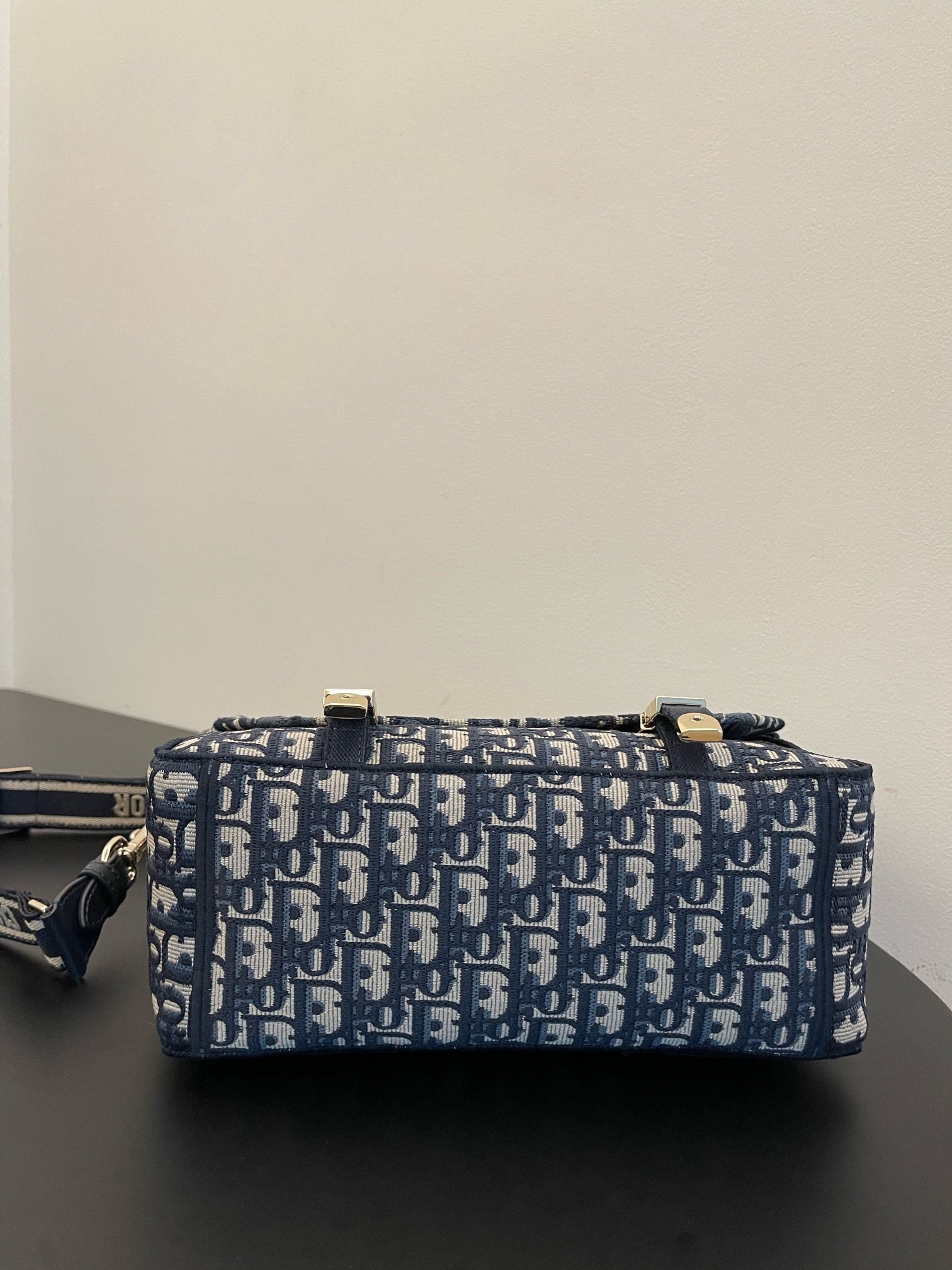 DIOR MEDIUM 28 CAMP BAG IN BLUE OBLIQUE EMBROIDERY