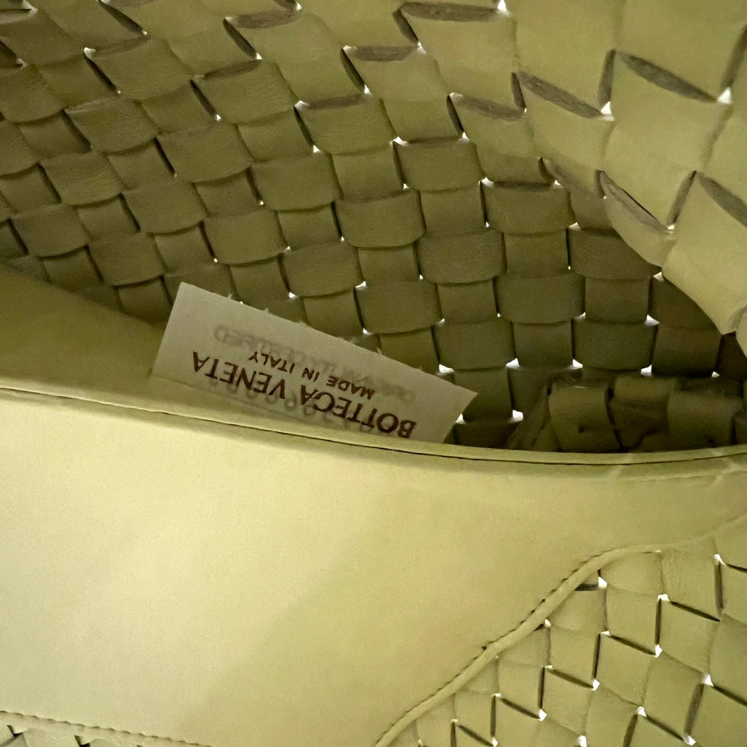 BOTTEGA VENETA LARGE CABAT 51 IN PASTEL YELLOW LAMBSKIN