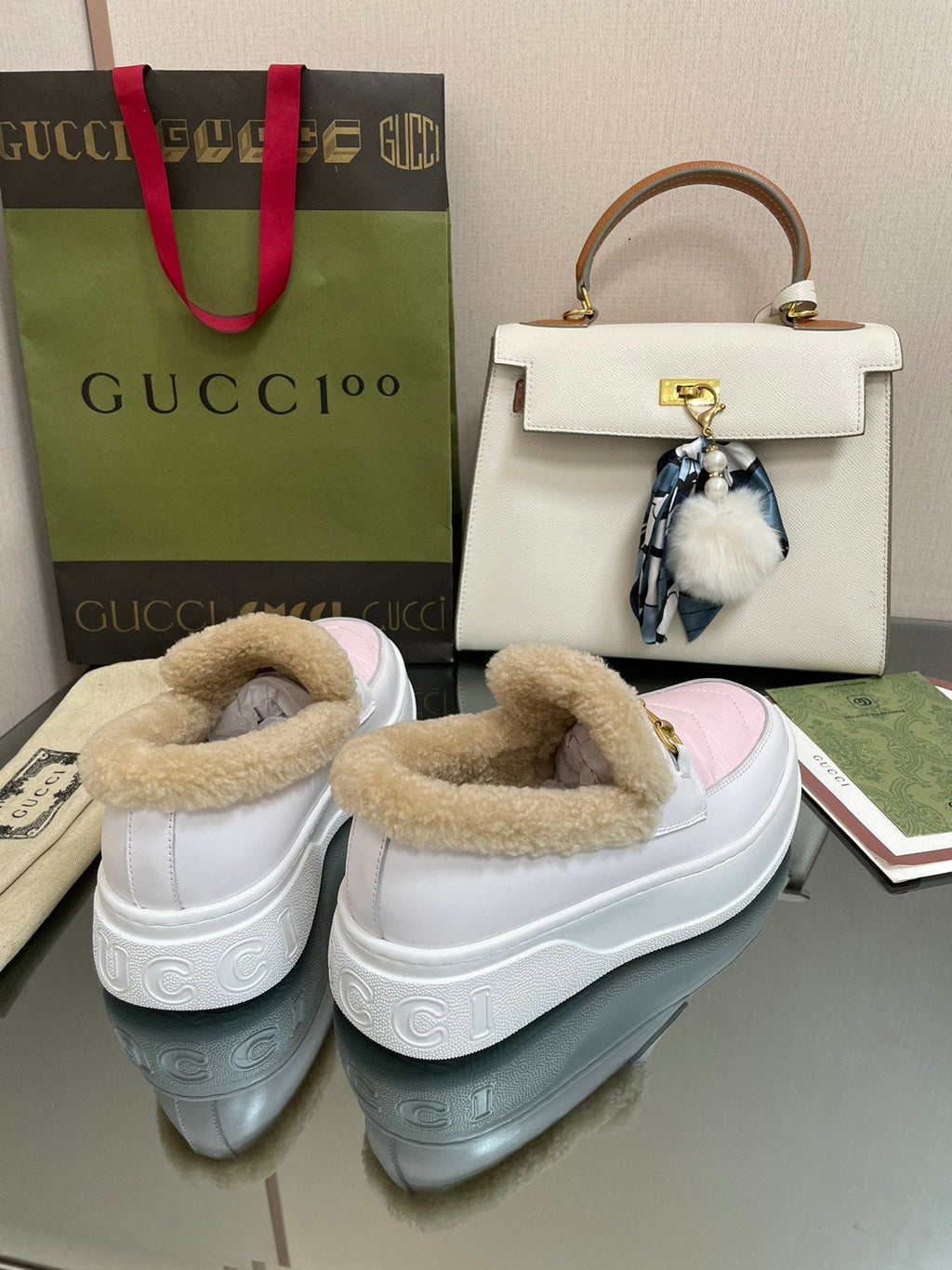 GUCCI LOAFER IN WHITE MIX LIGHT PINK CALFSKIN WITH BEIGE WOOL LINING