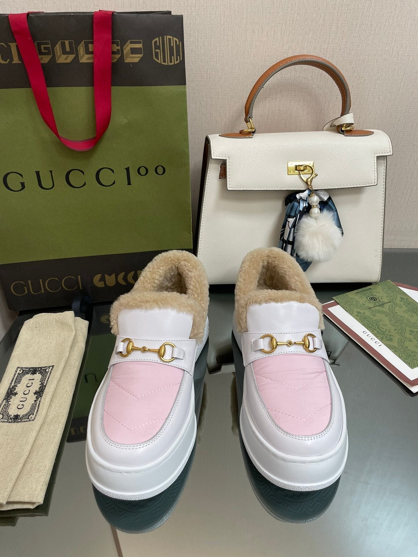 GUCCI LOAFER IN WHITE MIX LIGHT PINK CALFSKIN WITH BEIGE WOOL LINING