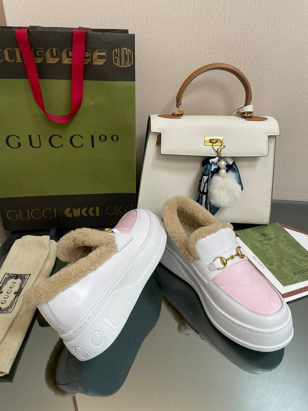 GUCCI LOAFER IN WHITE MIX LIGHT PINK CALFSKIN WITH BEIGE WOOL LINING