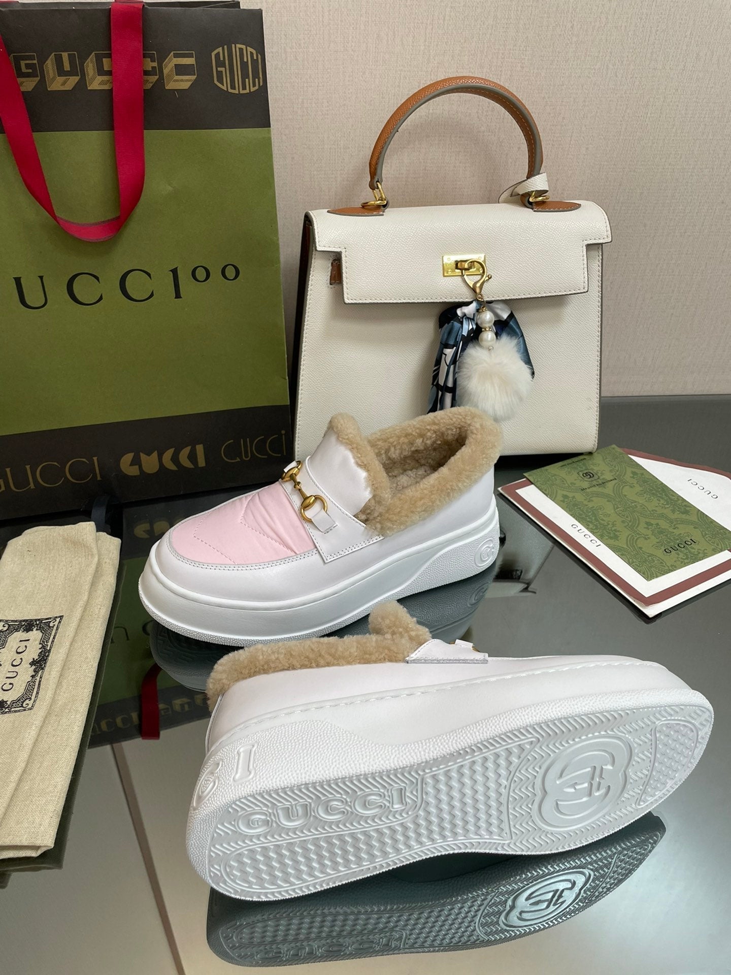 GUCCI LOAFER IN WHITE MIX LIGHT PINK CALFSKIN WITH BEIGE WOOL LINING