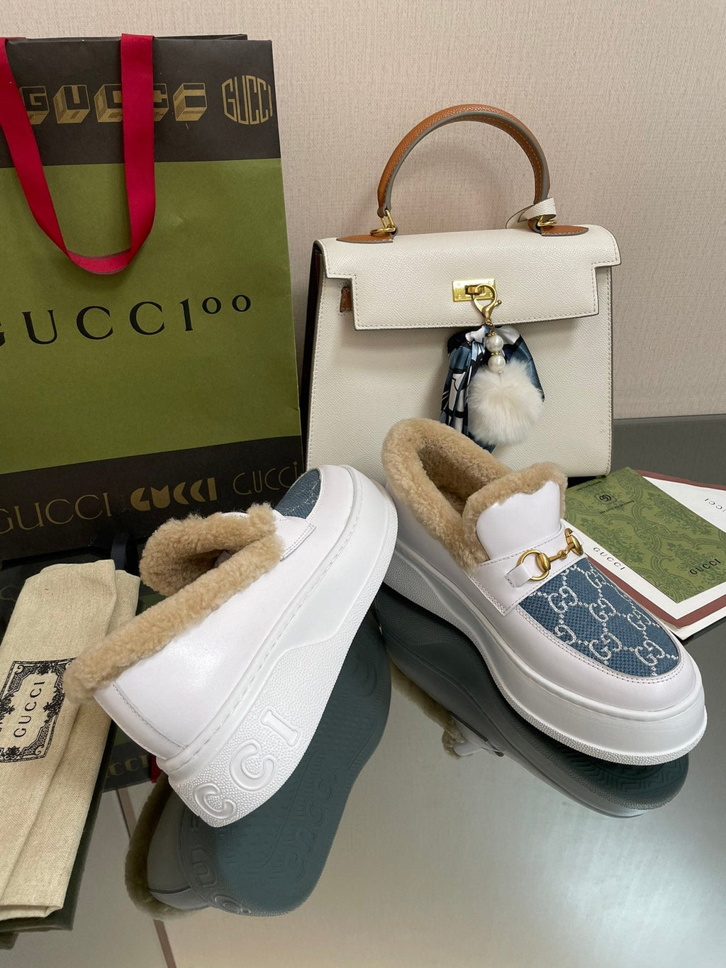 GUCCI LOAFER IN BLUE JACQUARD MIX WHITE CALFSKIN WITH BEIGE WOOL LINING