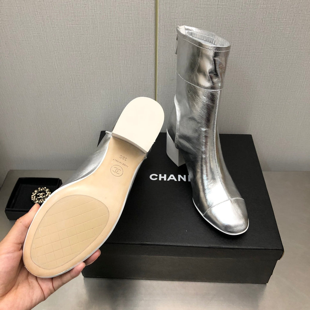 CHANEL BLOCK HEEL ANKLE BOOTS IN SILVER CALFSKIN