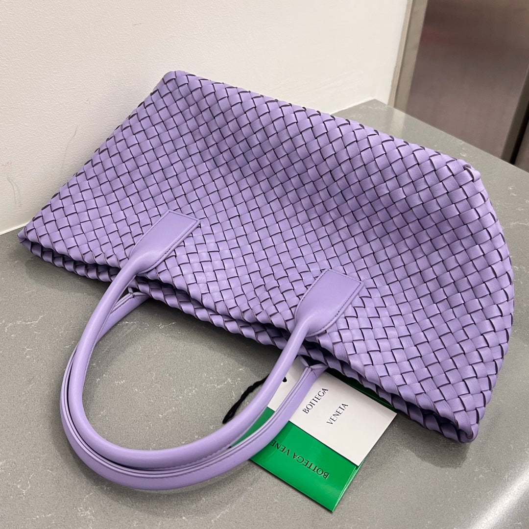 BOTTEGA VENETA SMALL CABAT 32 IN PERIWINKLE PURPLE LAMBSKIN
