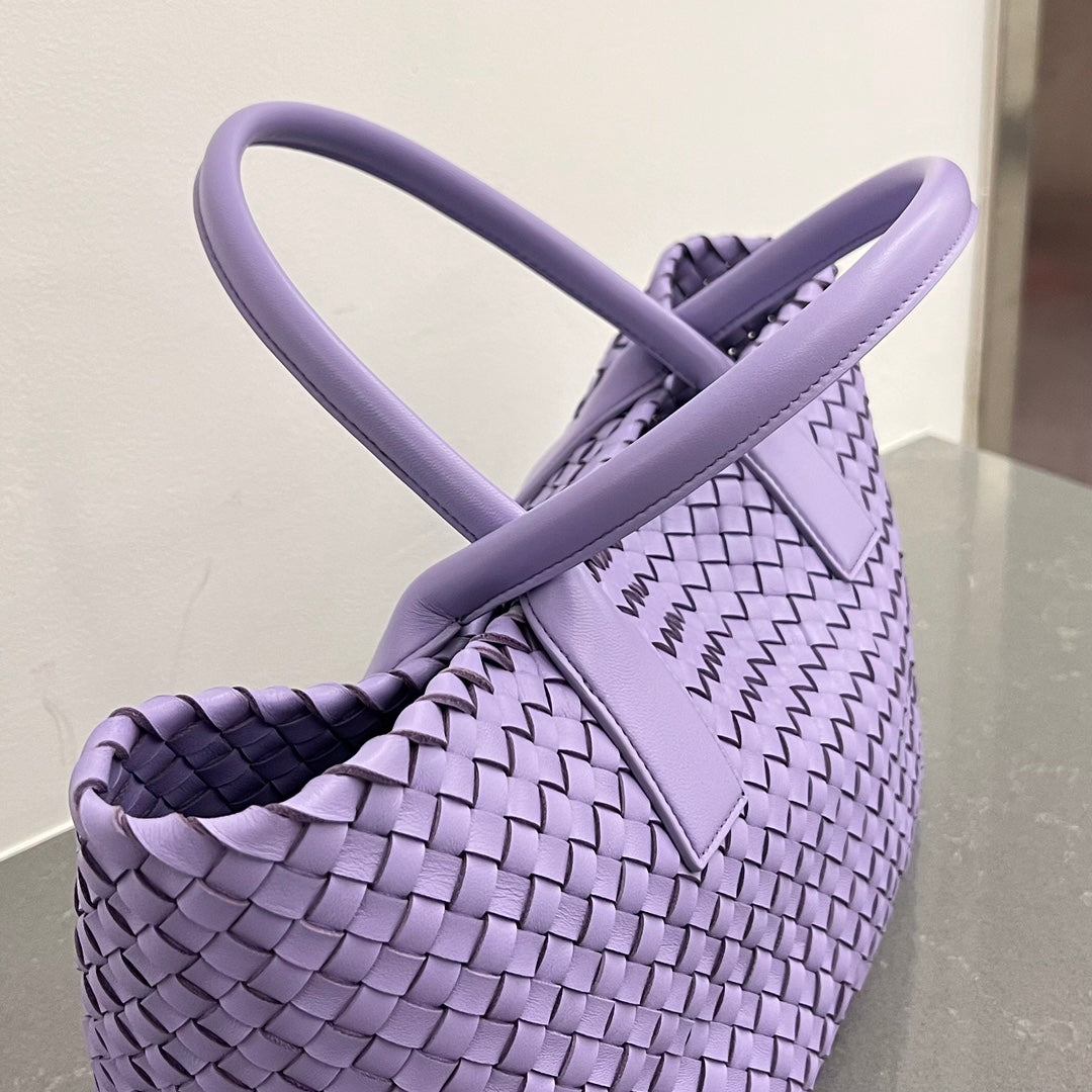 BOTTEGA VENETA SMALL CABAT 32 IN PERIWINKLE PURPLE LAMBSKIN