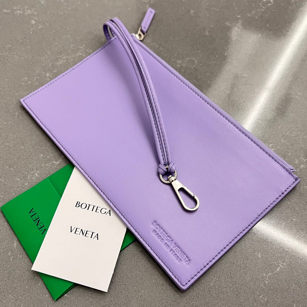 BOTTEGA VENETA SMALL CABAT 32 IN PERIWINKLE PURPLE LAMBSKIN