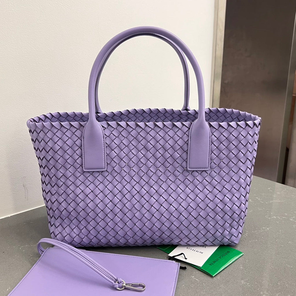 BOTTEGA VENETA SMALL CABAT 32 IN PERIWINKLE PURPLE LAMBSKIN