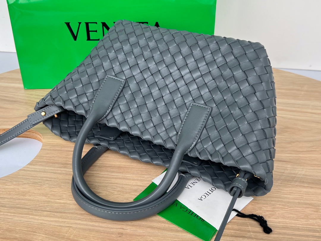 BOTTEGA VENETA MINI CABAT 20 IN ONYX BLACK LAMBSKIN