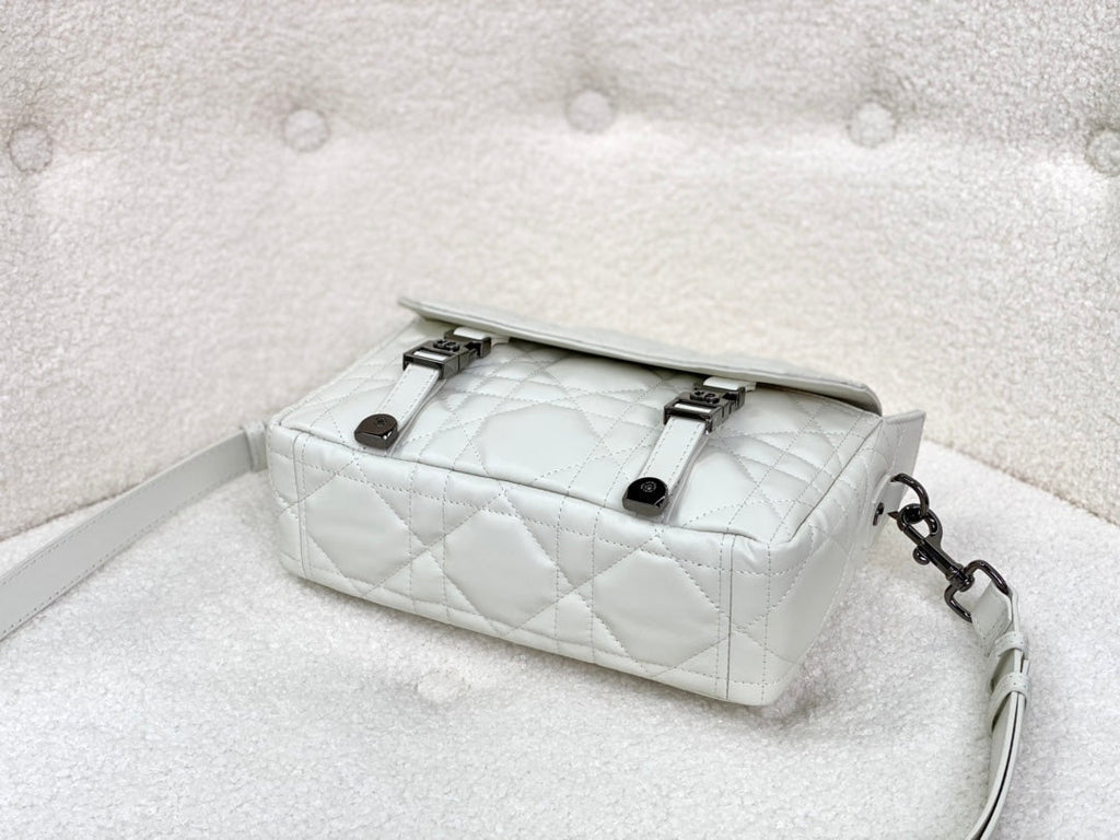 DIOR SMALL CAMP BAG 23 IN WHITE CALFSKIN