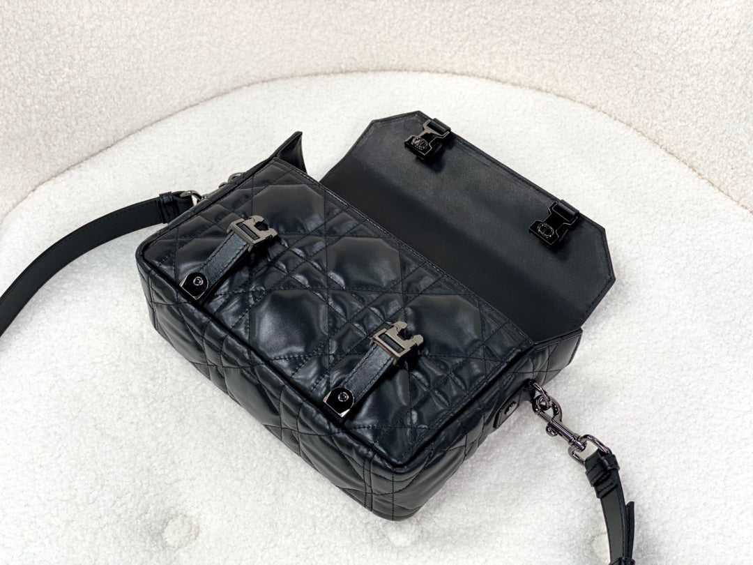 DIOR SMALL CAMP BAG 23 IN BLACK CALFSKIN