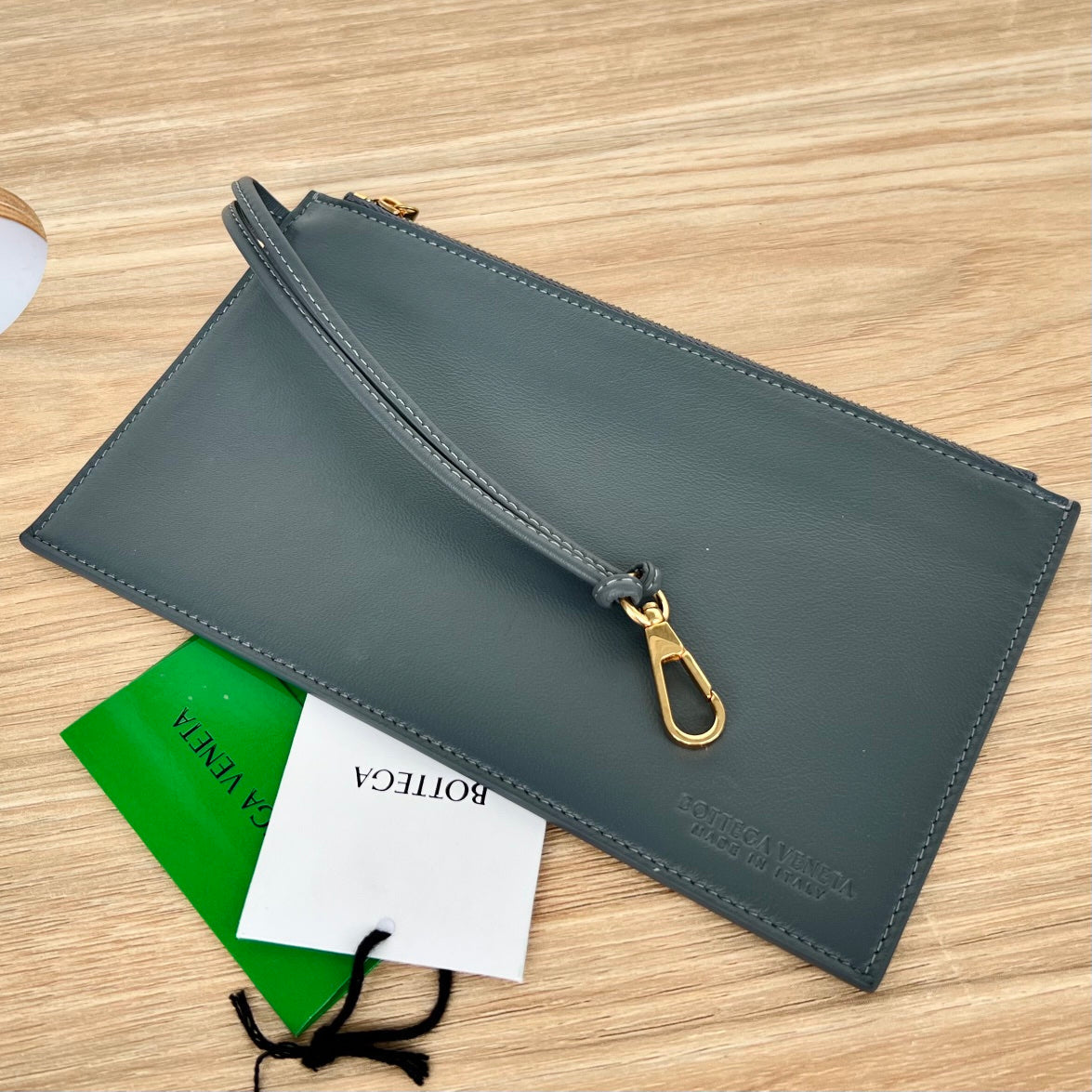 BOTTEGA VENETA LARGE CABAT 51 IN ONYX BLACK LAMBSKIN