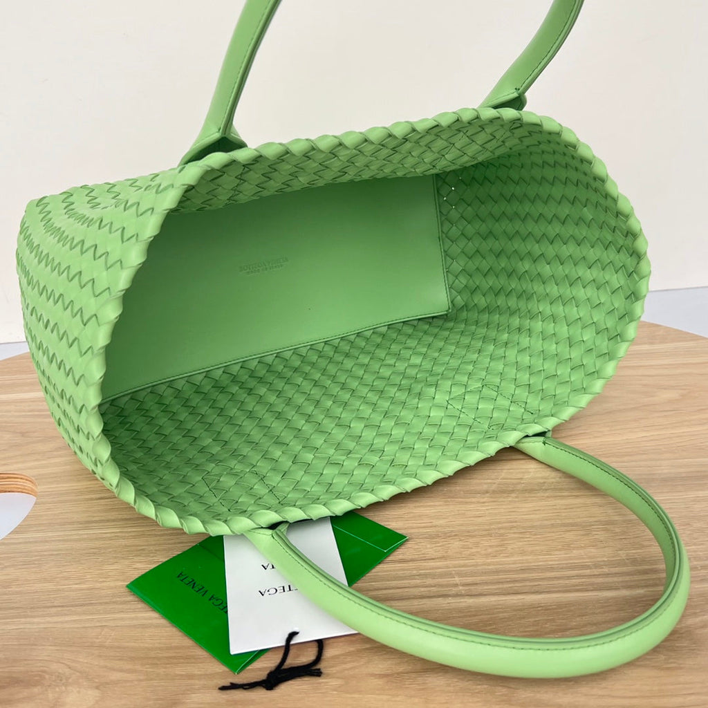 BOTTEGA VENETA SMALL CABAT 32 IN LIGHT GREEN LAMBSKIN