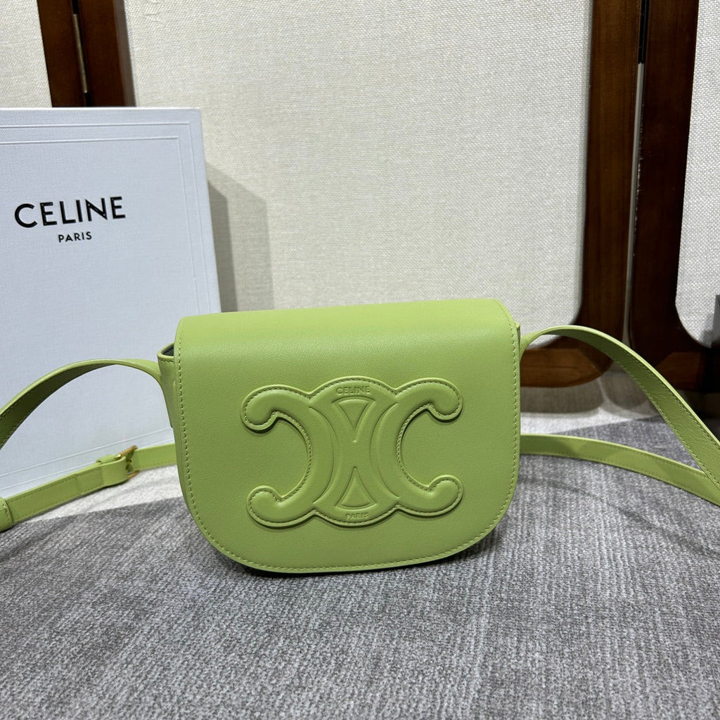 CELINE FOLCO CUIR TRIOMPHE 18 IN INCHWORM GREEN CALFSKIN