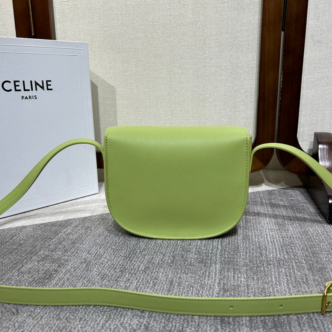 CELINE FOLCO CUIR TRIOMPHE 18 IN INCHWORM GREEN CALFSKIN