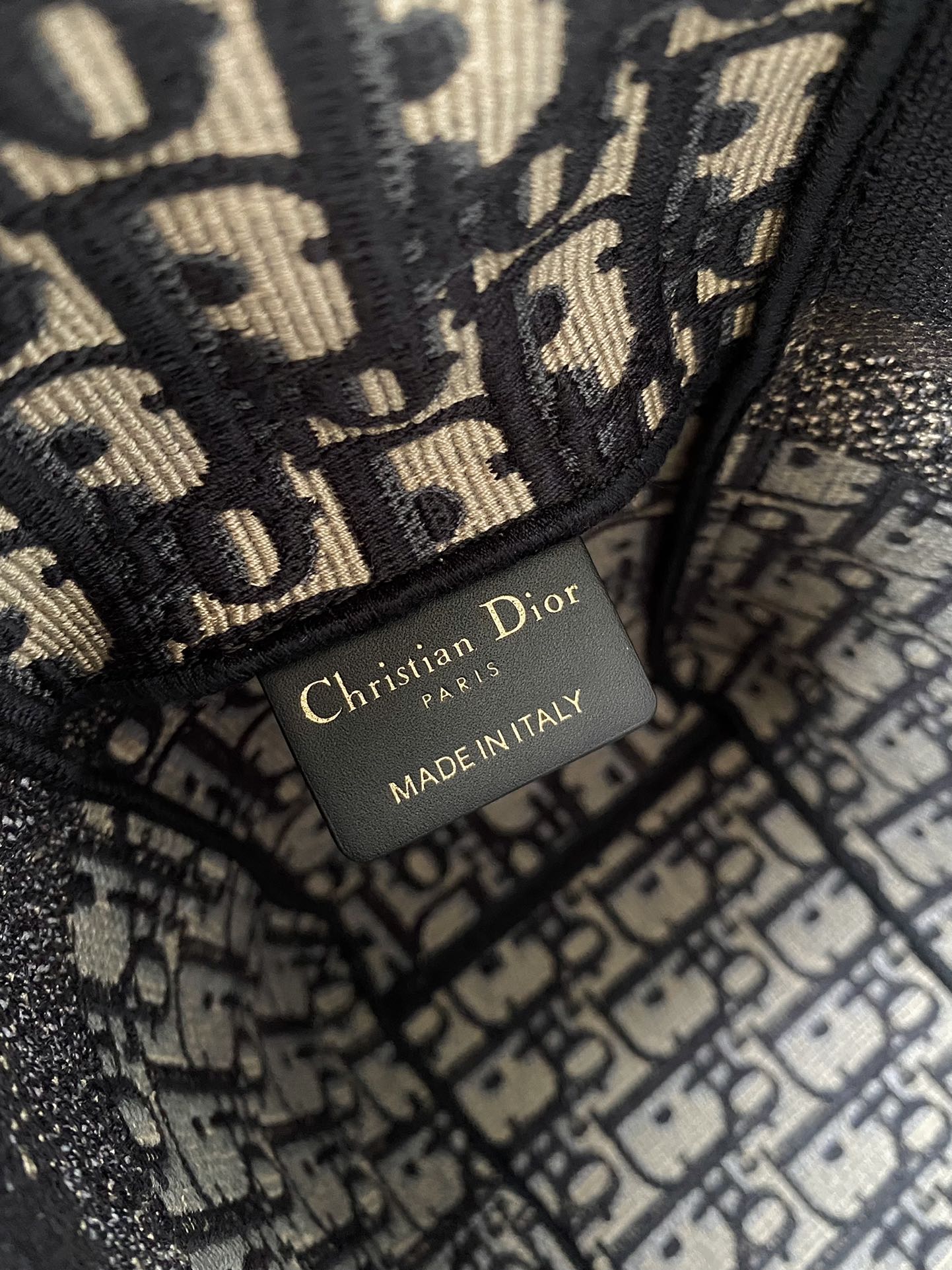 DIOR MEDIUM CAMP BAG 28 OBLIQUE BLUE EMBROIDERY