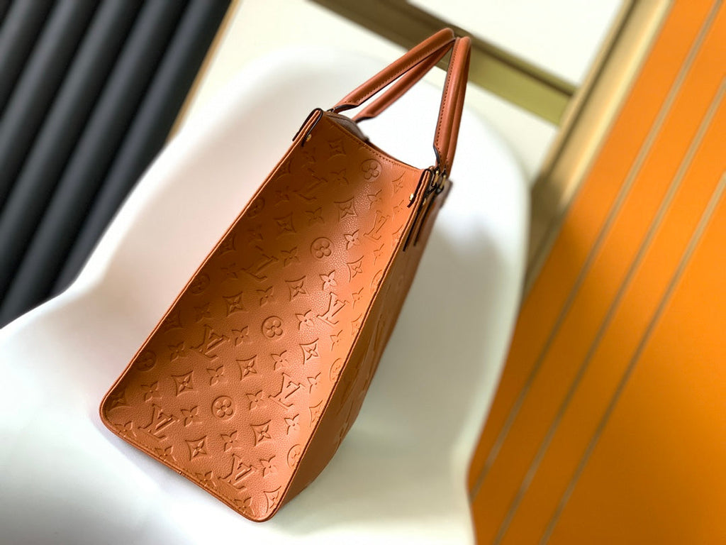 LOUIS VUITTON ONTHEGO GM 41 GOLD