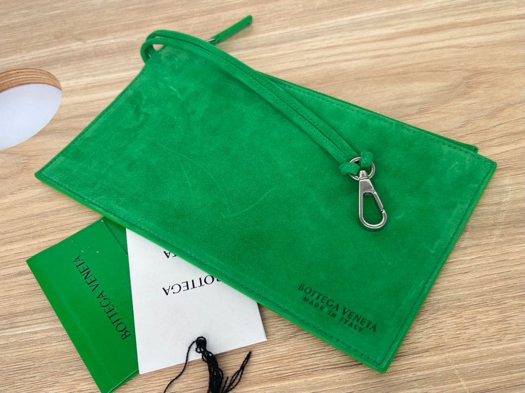 BOTTEGA VENETA ARCO TOTE 36 IN MANTIS GREEN CALFSKIN