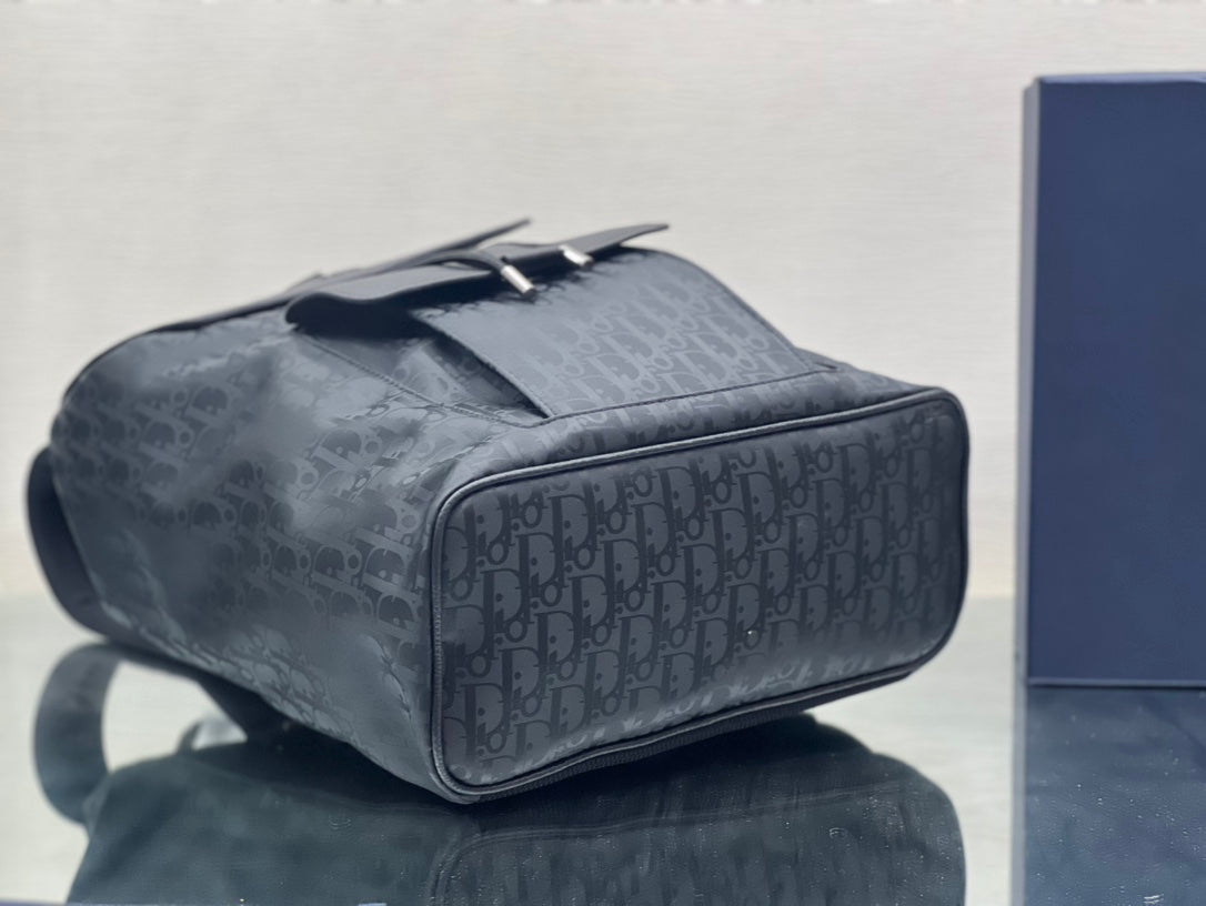 DIOR MEDIUM BACKPACK 38 IN BLACK OBLIQUE MIRAGE CALFSKIN