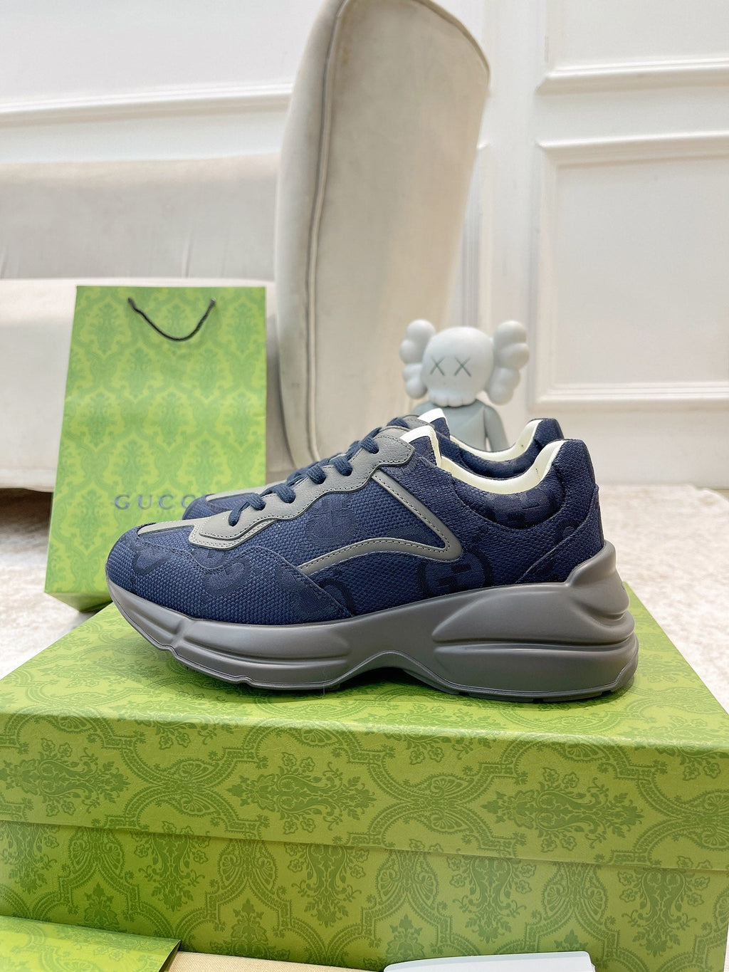 GUCCI RHYTON TRAINER NAVY AND GRAY LAMBSKIN
