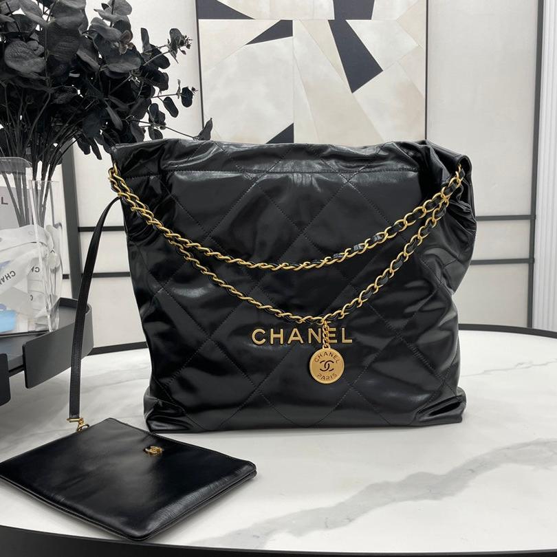 CHANEL LARGE 42 HANDBAG IN BLACK CALFSKIN GOLD HARDWARE
