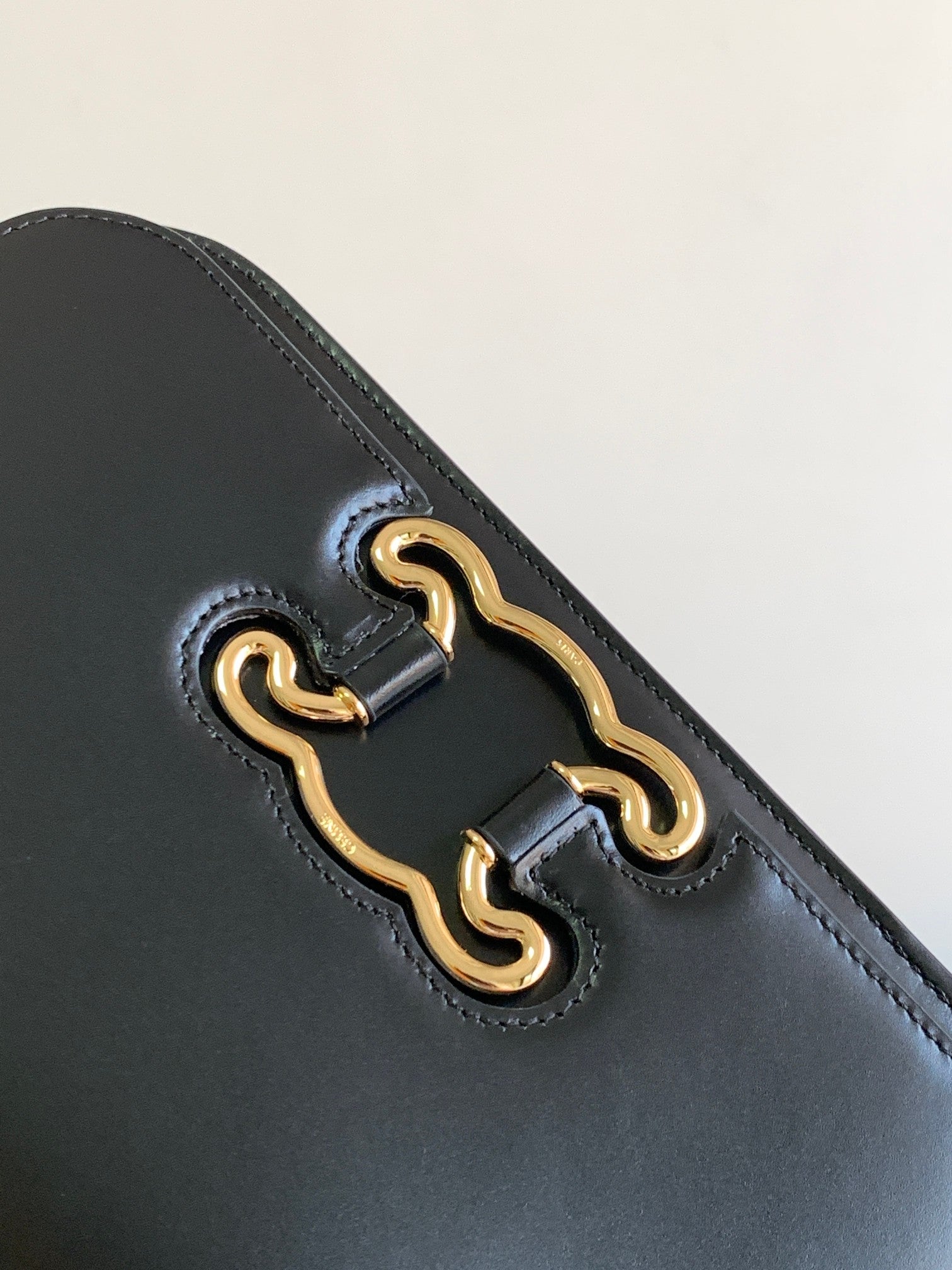 CELINE TRIOMPHE FRAME 23 BLACK CALFSKIN