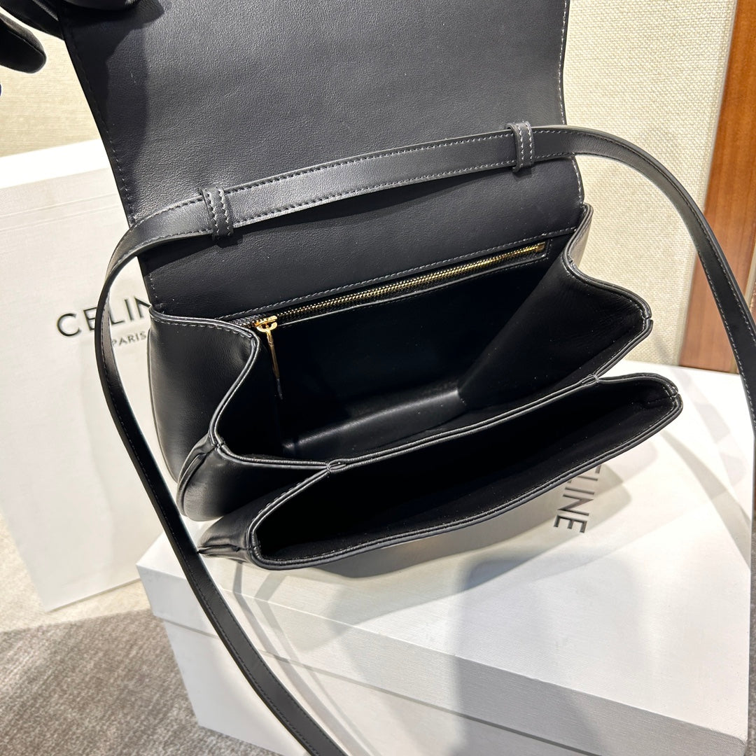 CELINE TABOU FLAP BAG 22 IN BLACK SMOOTH CALFSKIN GOLD LOCK