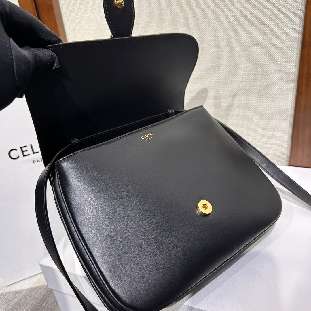 CELINE TABOU FLAP BAG 22 IN BLACK SMOOTH CALFSKIN GOLD LOCK