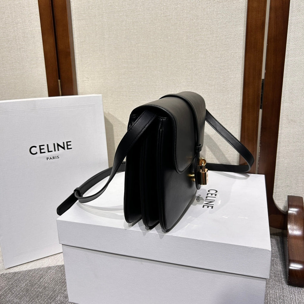 CELINE TABOU FLAP BAG 22 IN BLACK SMOOTH CALFSKIN GOLD LOCK