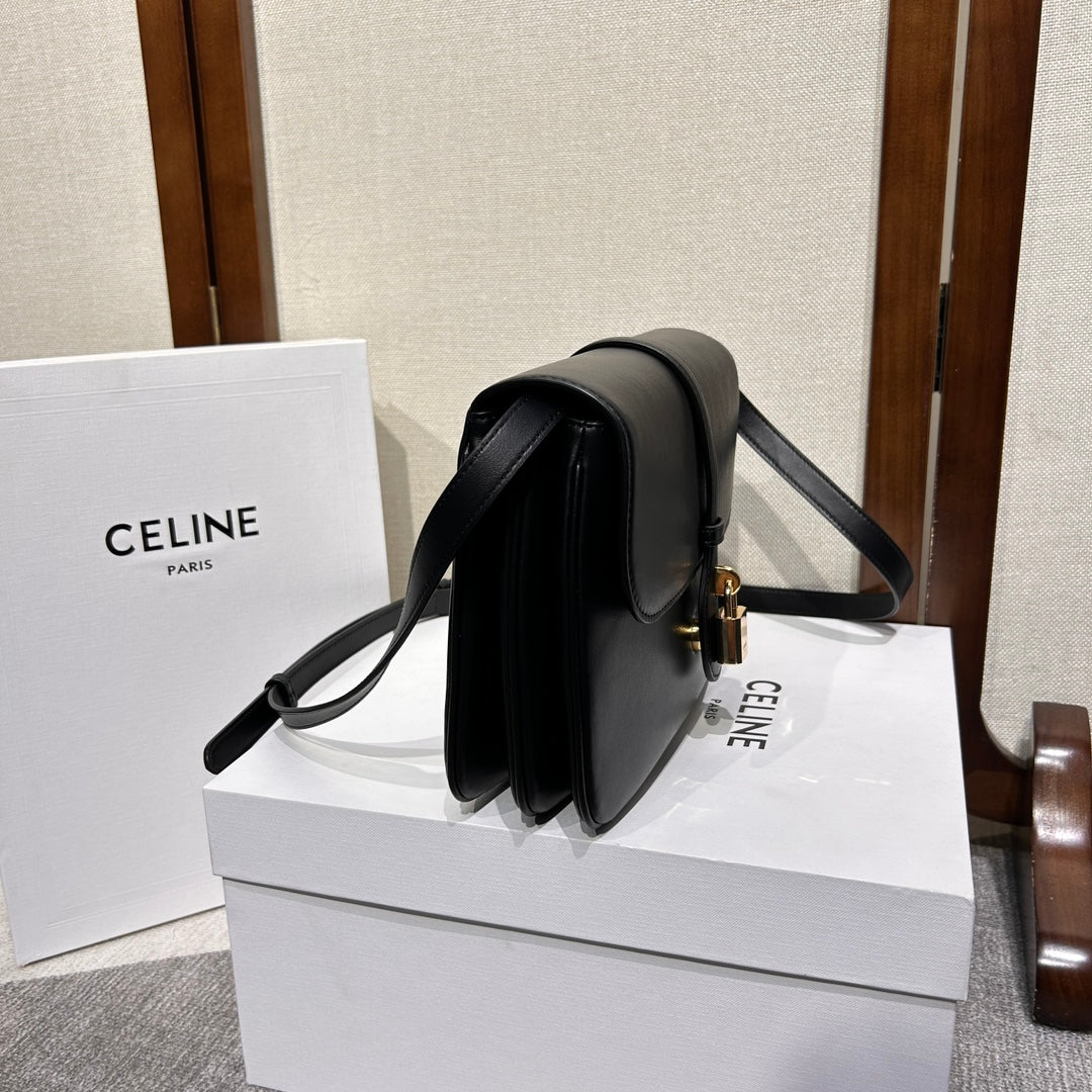 CELINE TABOU FLAP BAG 22 IN BLACK SMOOTH CALFSKIN GOLD LOCK