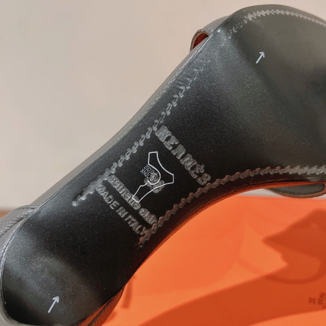 HERMES PREMIERE 105 SANDAL IN DARK GRAY CALFSKIN