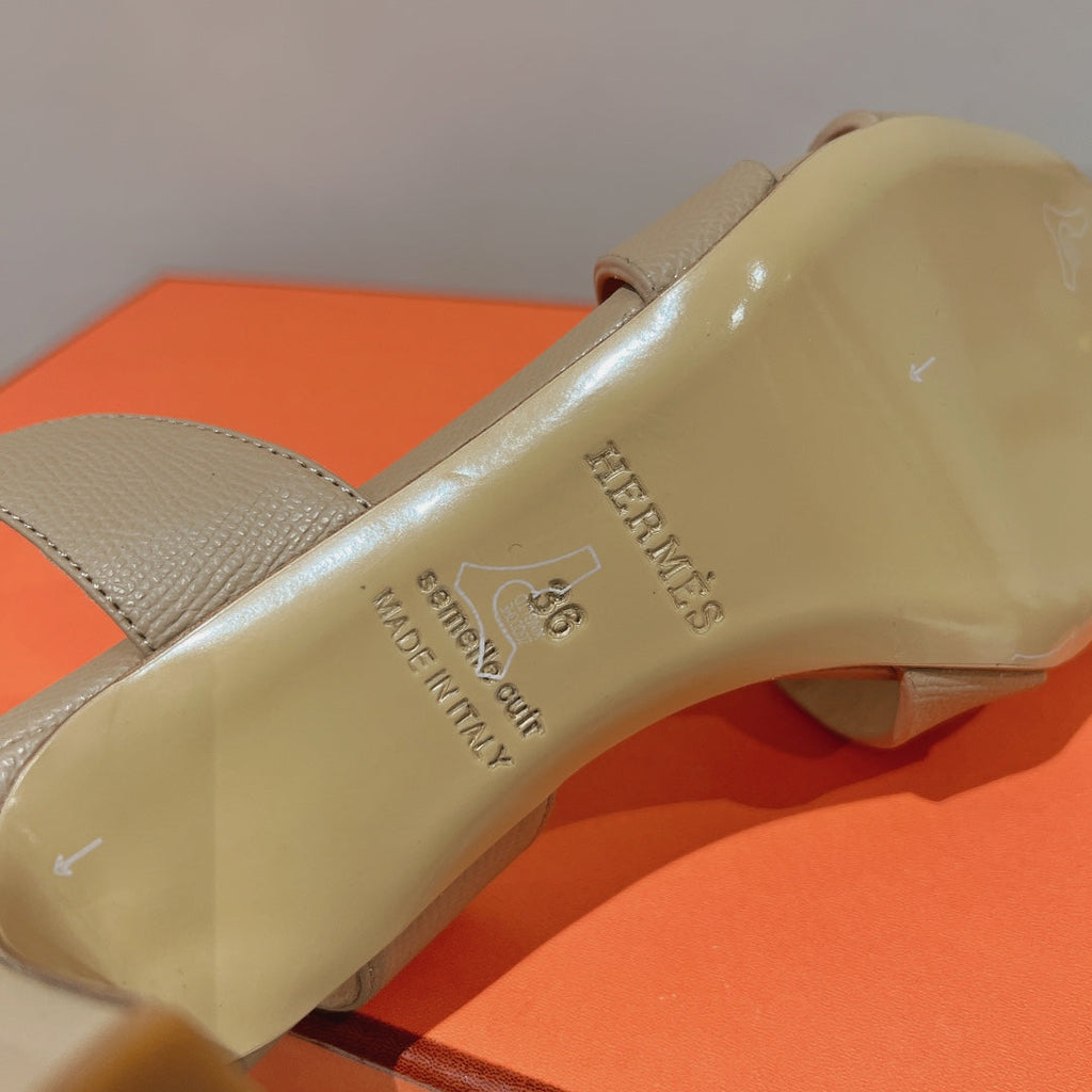 HERMES HOLY 75 SANDAL IN BISQUE BEIGE GRAINED CALFSKIN