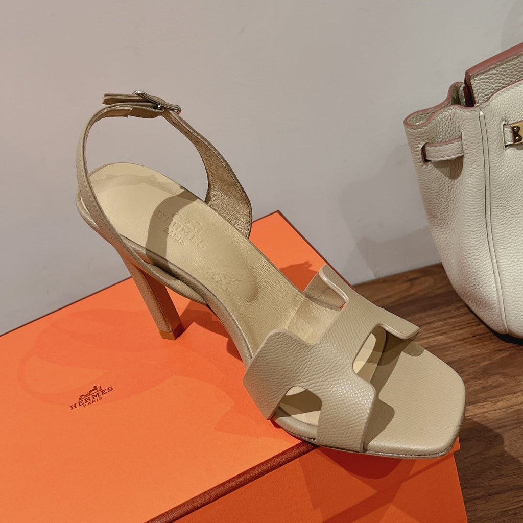 HERMES HOLY 105 SANDAL IN BISQUE BEIGE GRAINED CALFSKIN