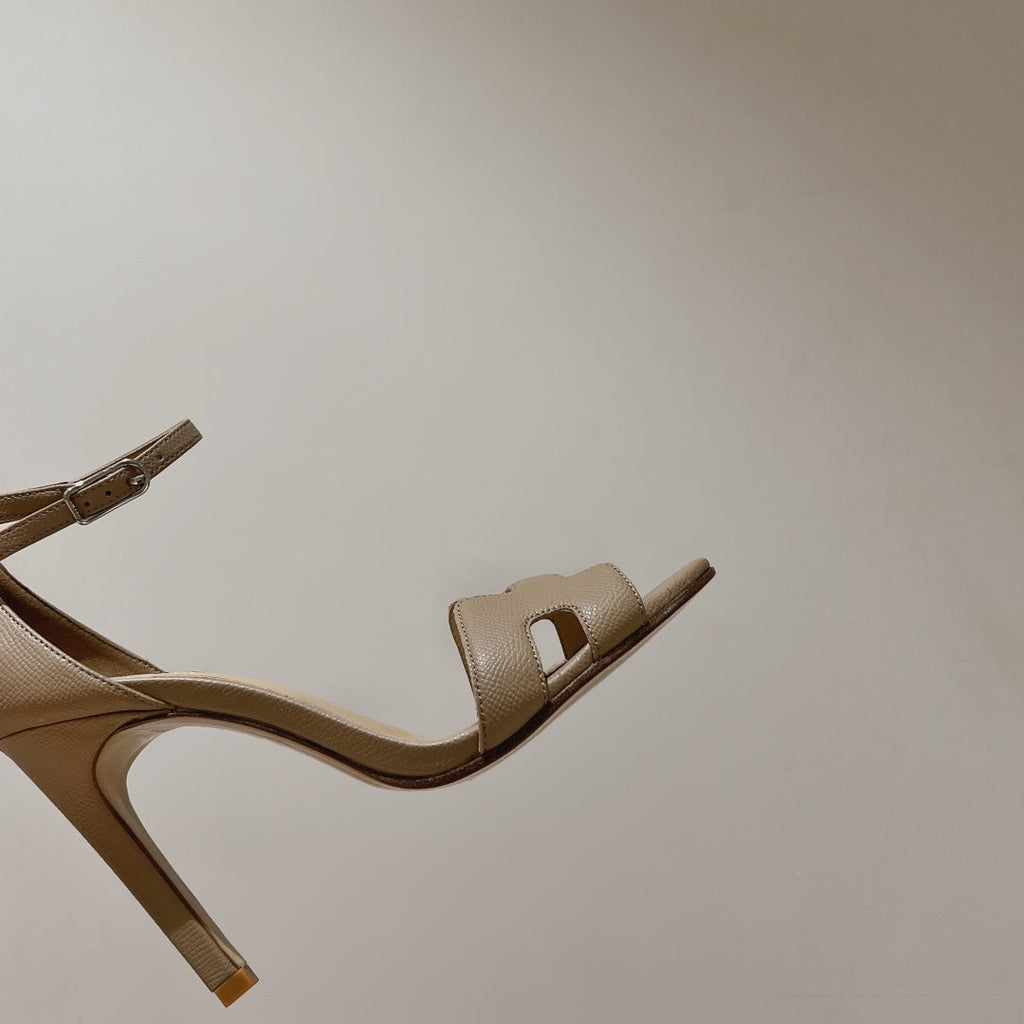 HERMES PREMIERE 115 SANDAL IN SAND BROWN CALFSKIN