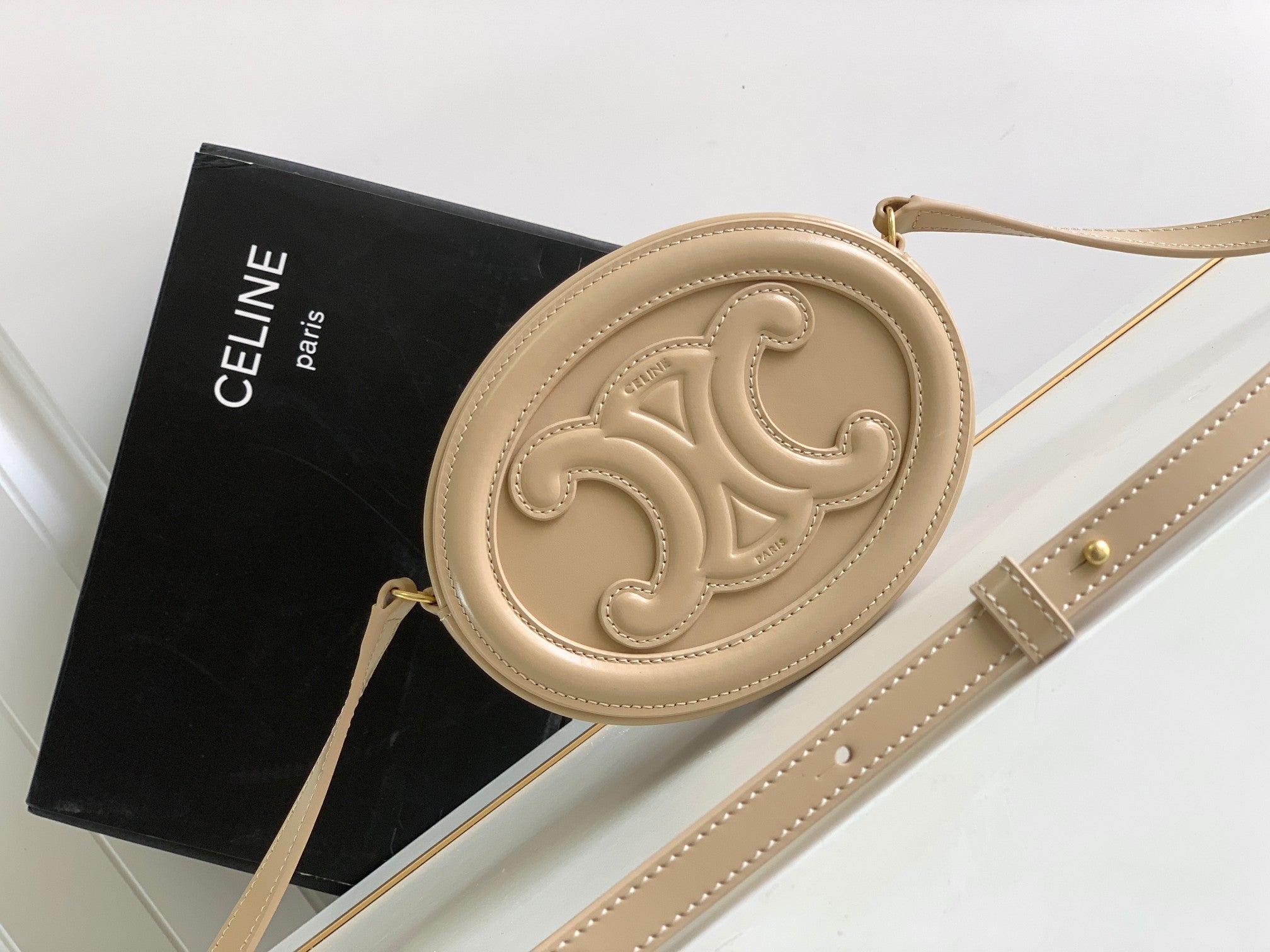 CELINE SMOOTH CALFSKIN 16 OVAL BEIGE CREAM BAG