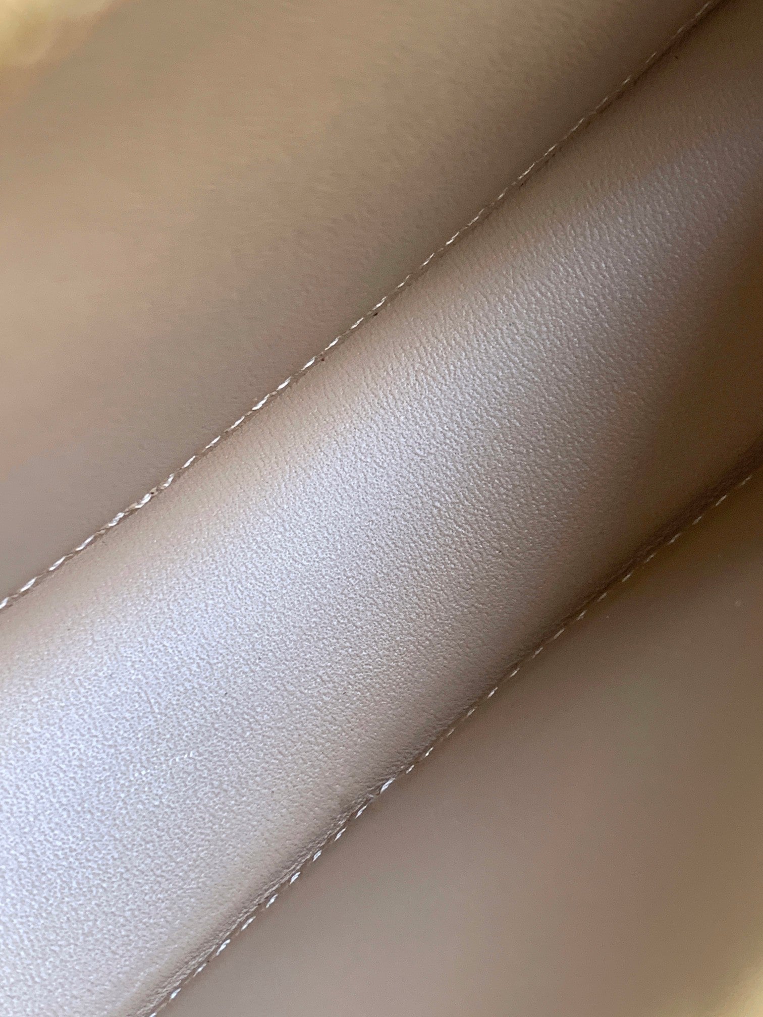 CELINE SMOOTH CALFSKIN 16 OVAL BEIGE CREAM BAG