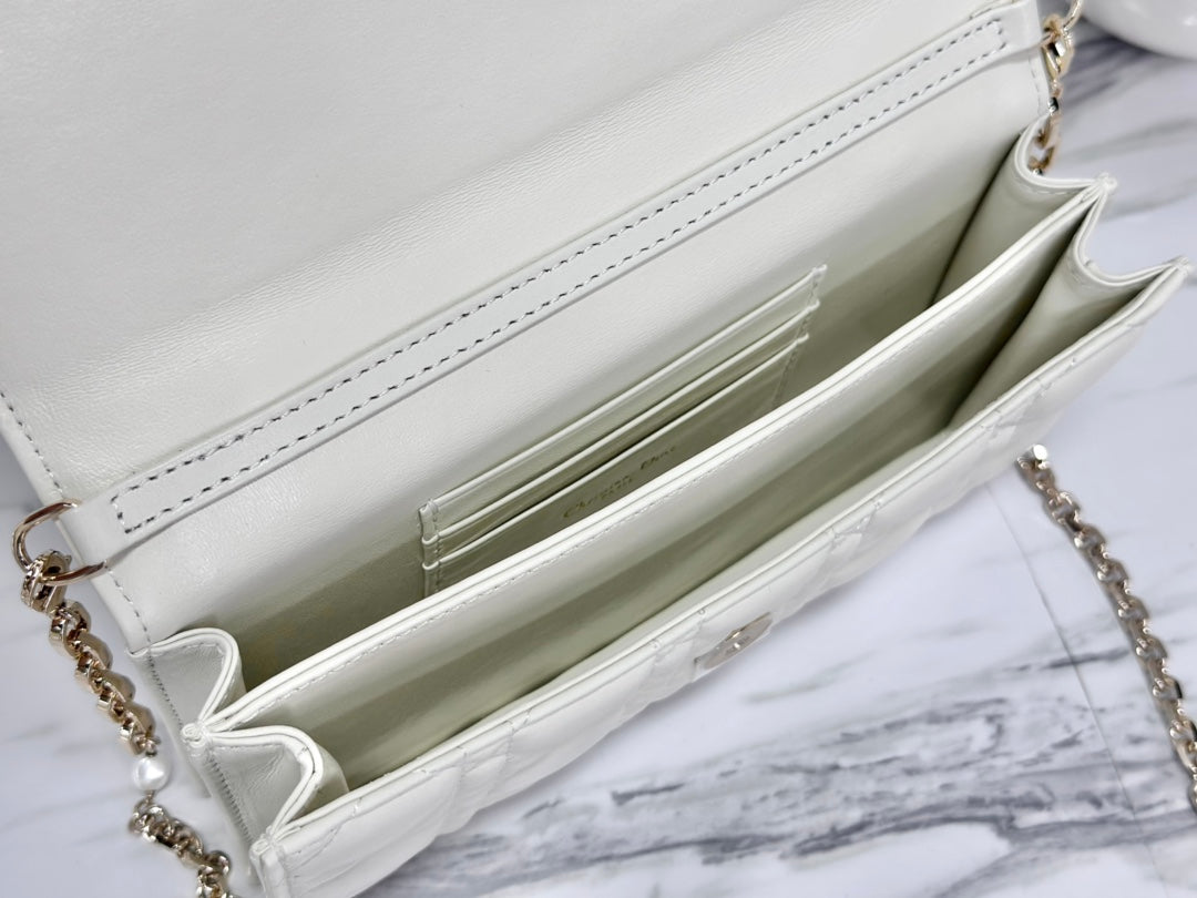 DIOR LADY 21 CHAIN BAG IN WHITE LAMBSKIN
