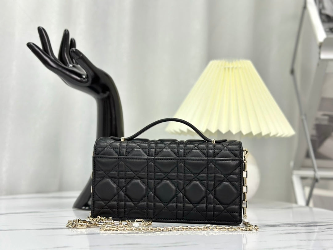 DIOR LADY CHAIN BAG 21 IN BLACK LAMBSKIN