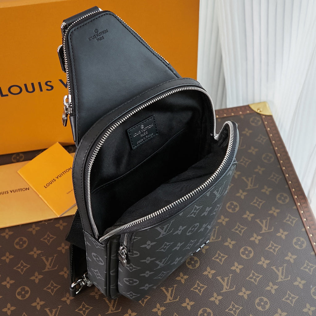 LOUIS VUITTON AVENUE SLINGBAG 31 IN BLACK MONOGRAM ECLIPSE CANVAS